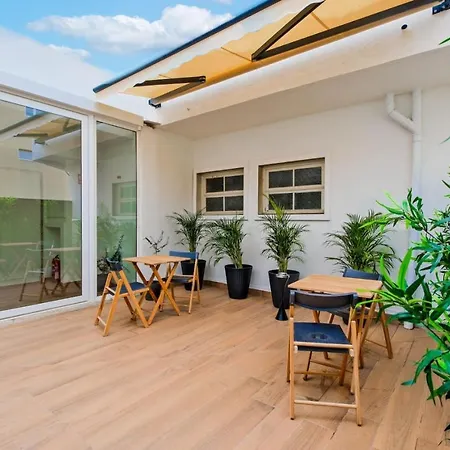 Lovely Studio Fully Equipped Near Subway N4-3